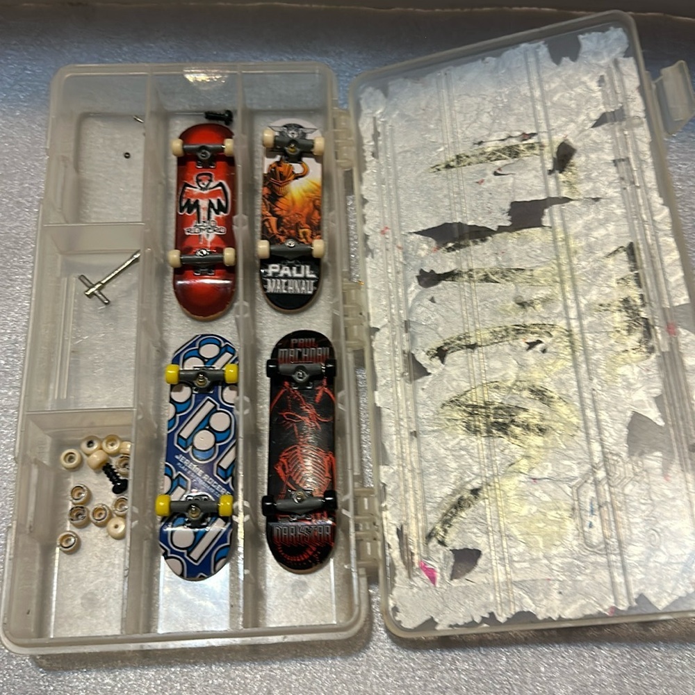 Tech deck lot, case , extra parts